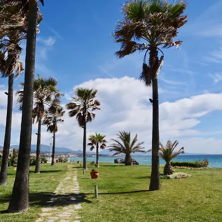 Casares Del Mar B1 Apartment *